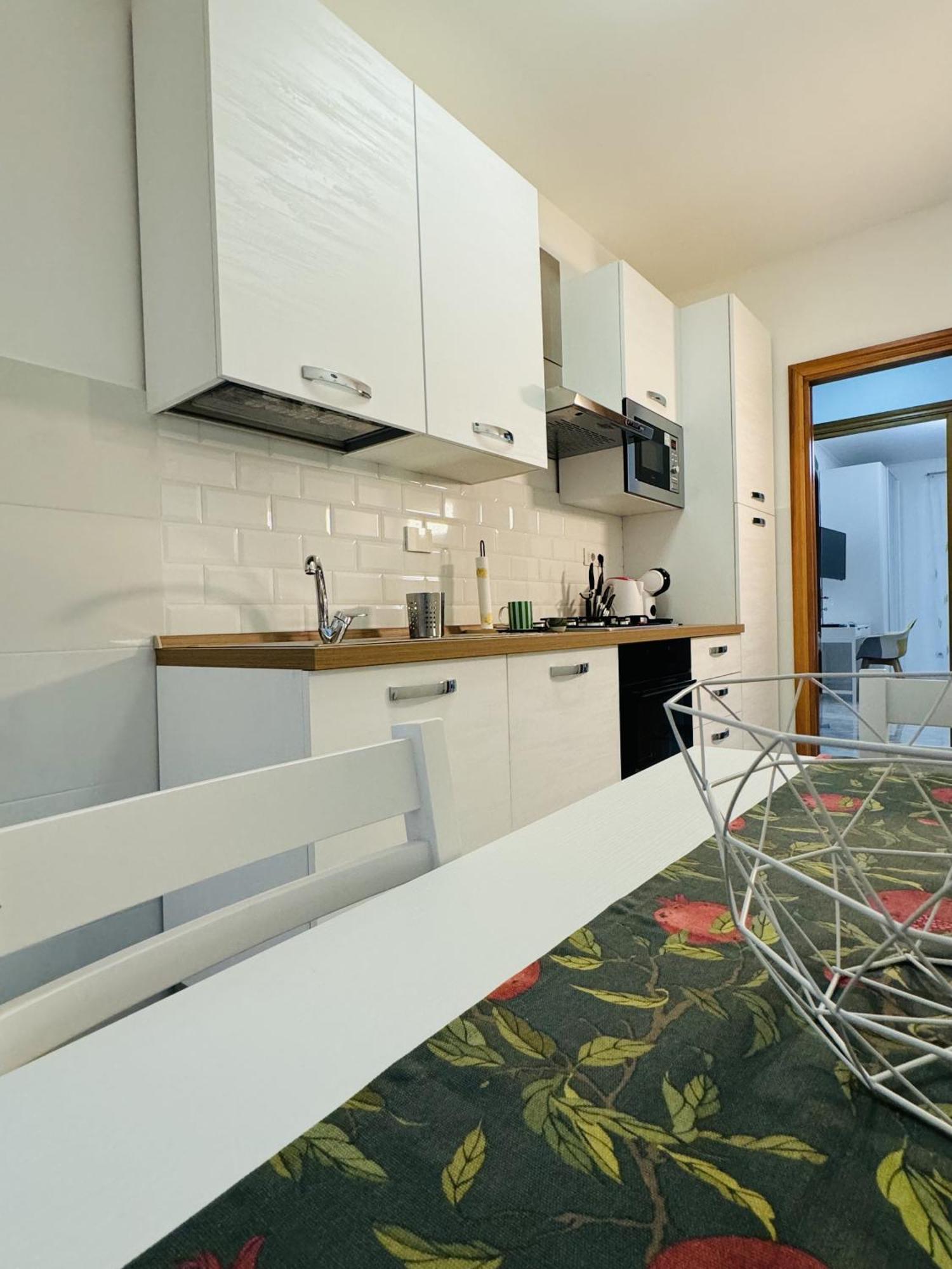 Appartement Fermi 80 *
